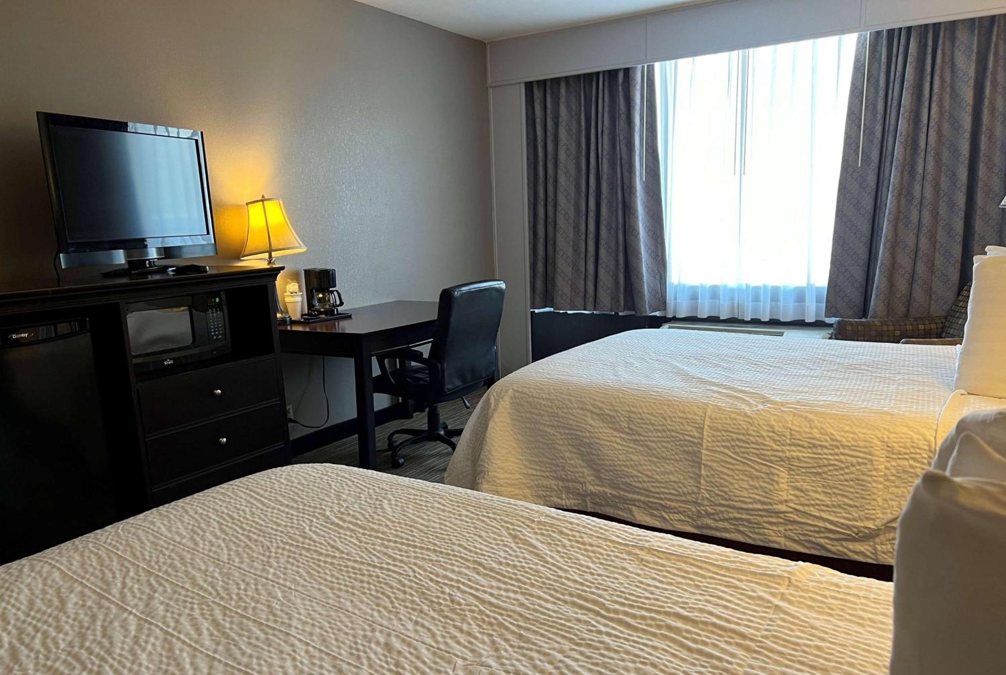 Days Inn By Wyndham Pittsburg Ks Dış mekan fotoğraf