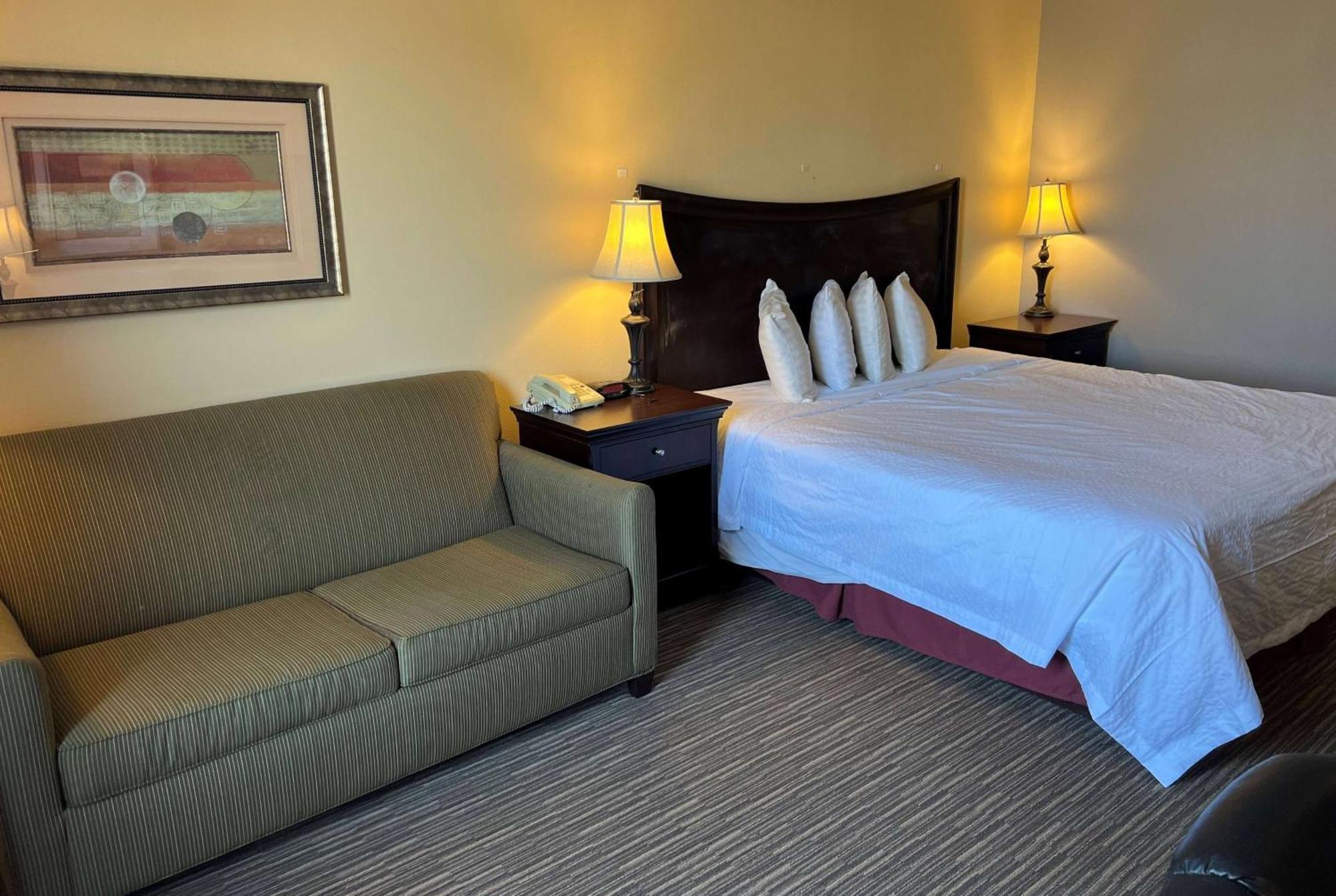 Days Inn By Wyndham Pittsburg Ks Dış mekan fotoğraf