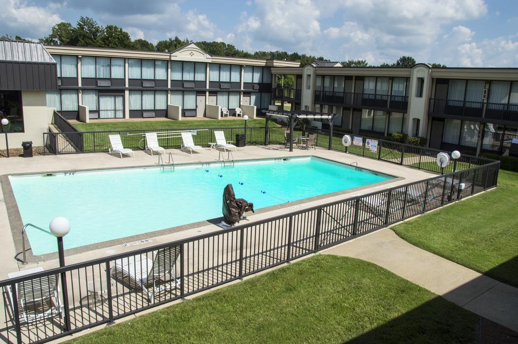 Days Inn By Wyndham Pittsburg Ks Dış mekan fotoğraf