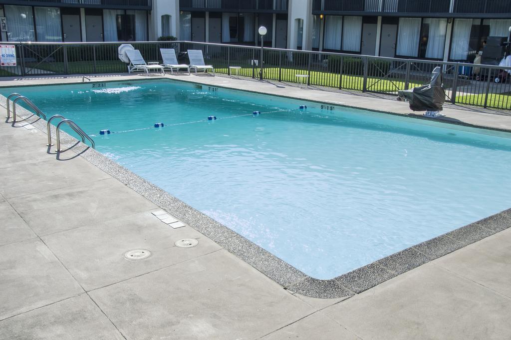 Days Inn By Wyndham Pittsburg Ks Dış mekan fotoğraf