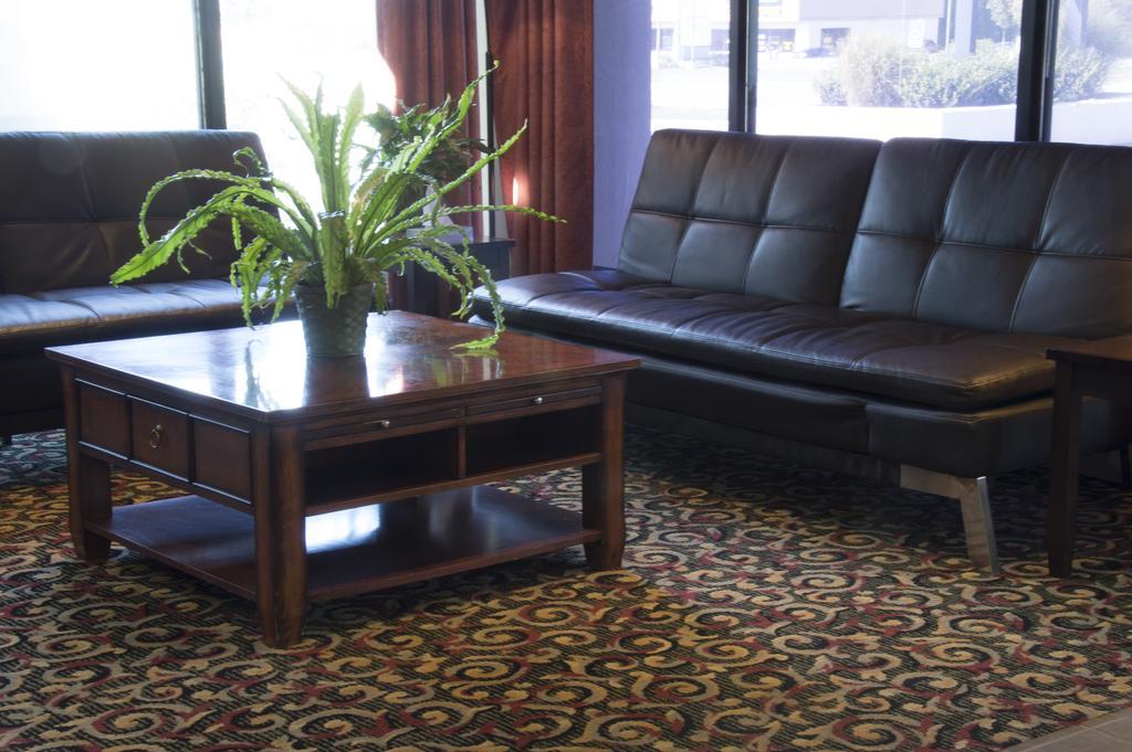Days Inn By Wyndham Pittsburg Ks Dış mekan fotoğraf