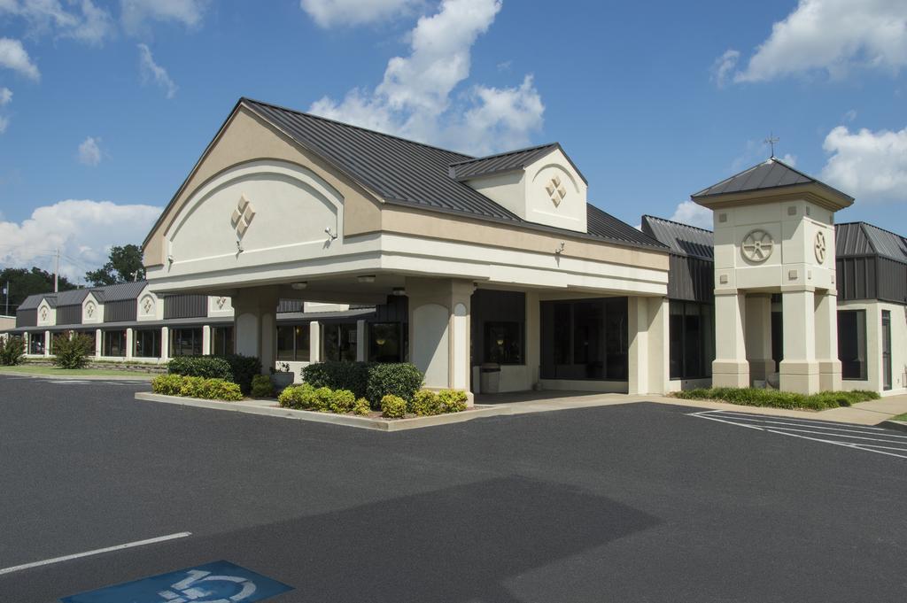 Days Inn By Wyndham Pittsburg Ks Dış mekan fotoğraf