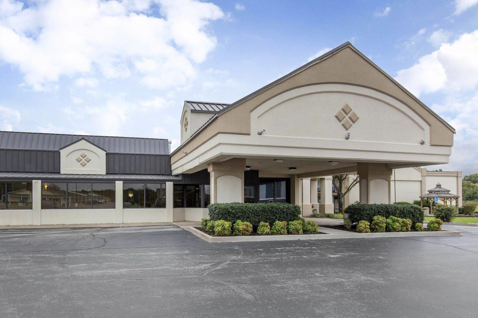 Days Inn By Wyndham Pittsburg Ks Dış mekan fotoğraf