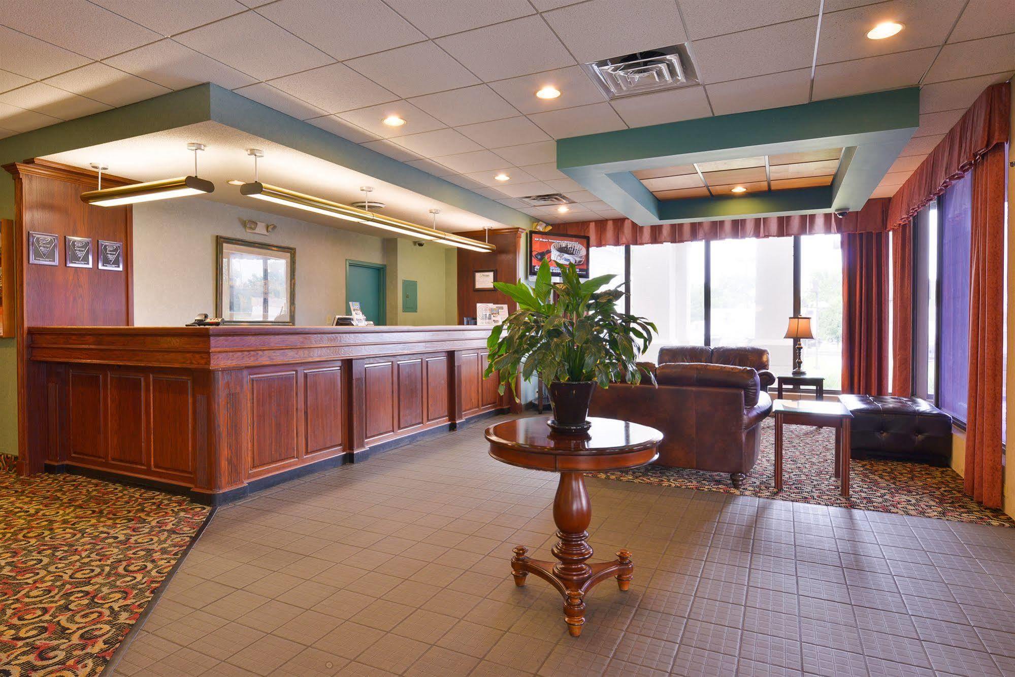 Days Inn By Wyndham Pittsburg Ks Dış mekan fotoğraf