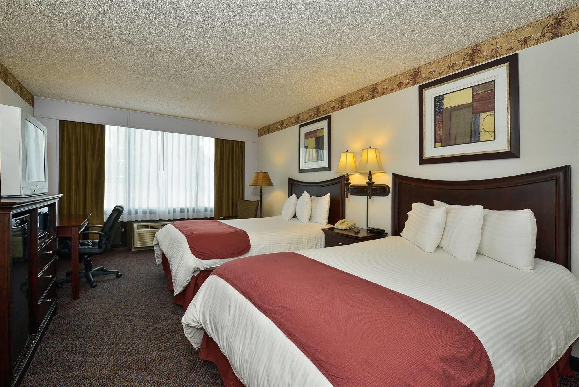 Days Inn By Wyndham Pittsburg Ks Dış mekan fotoğraf