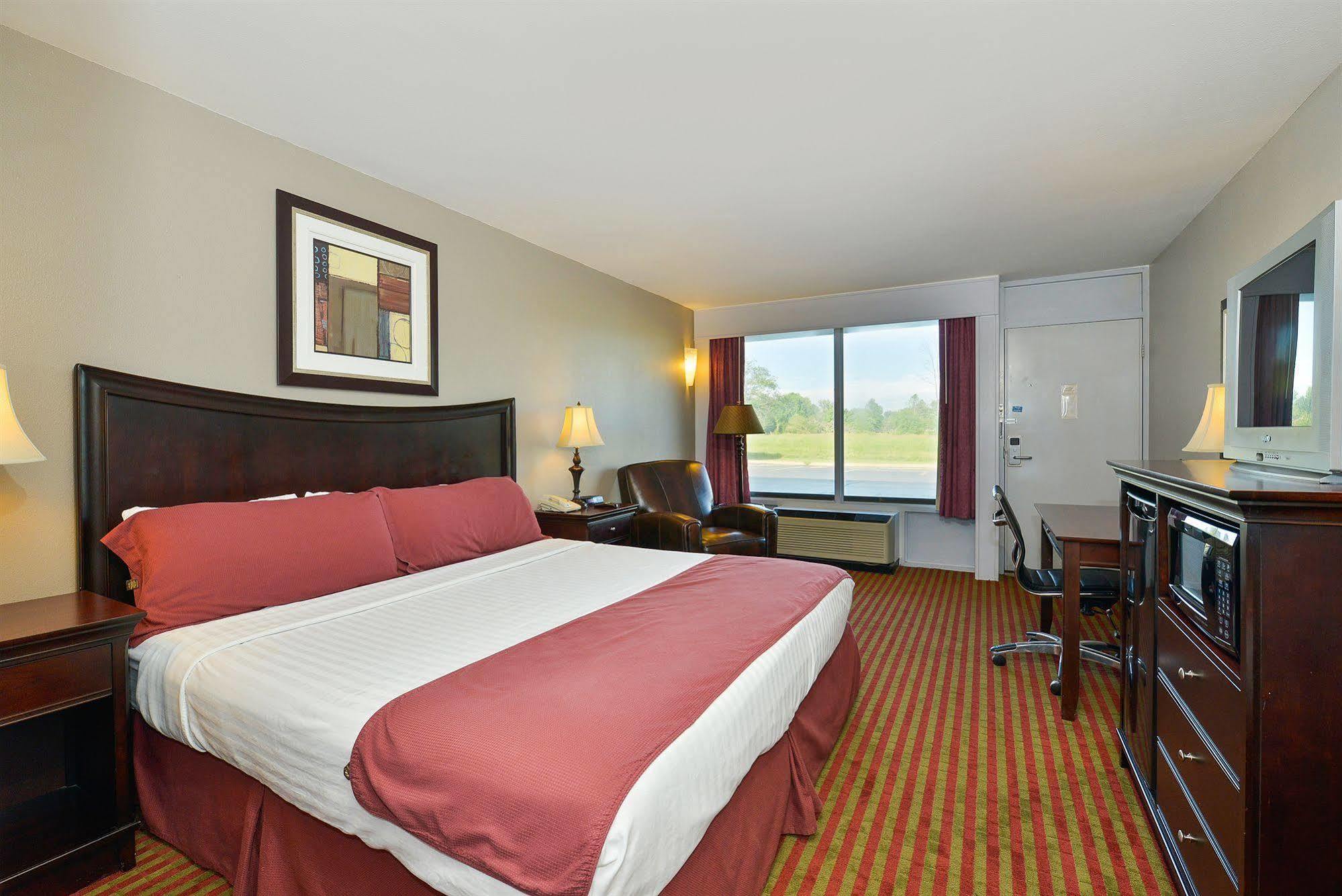 Days Inn By Wyndham Pittsburg Ks Dış mekan fotoğraf