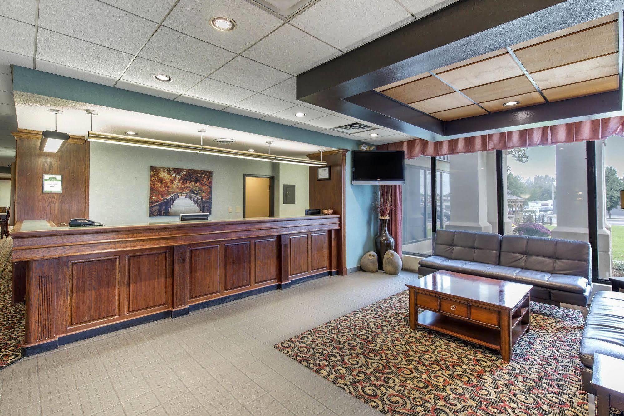 Days Inn By Wyndham Pittsburg Ks Dış mekan fotoğraf